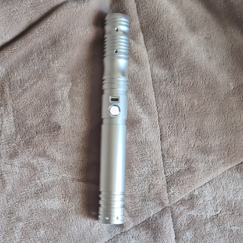 Brand New Neopixel Apprentice Lightsaber